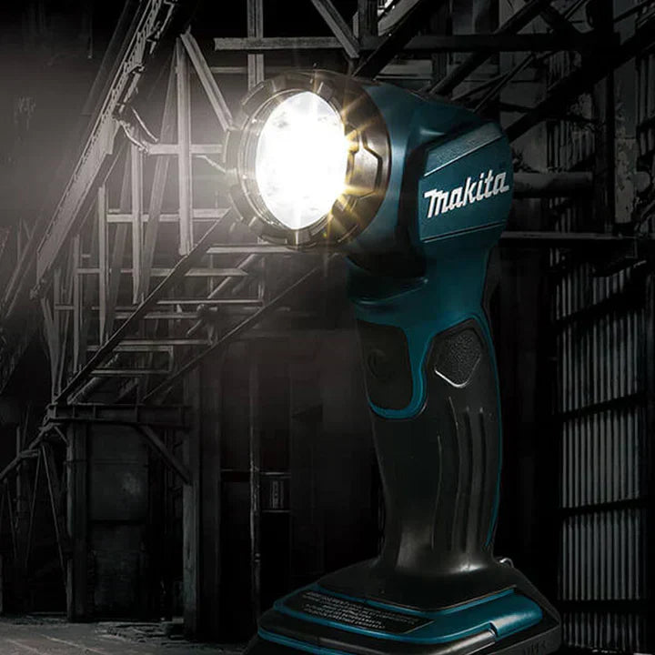 Makita DML815 LED Job Site Light – Durable and High-Performance Lighting Solution